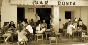 BAR COSTA HIPPIE